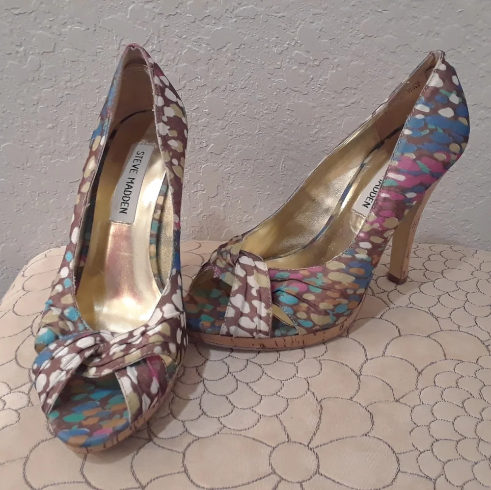💕HP💕Multicolored Steve Madden Cork High Heels‎